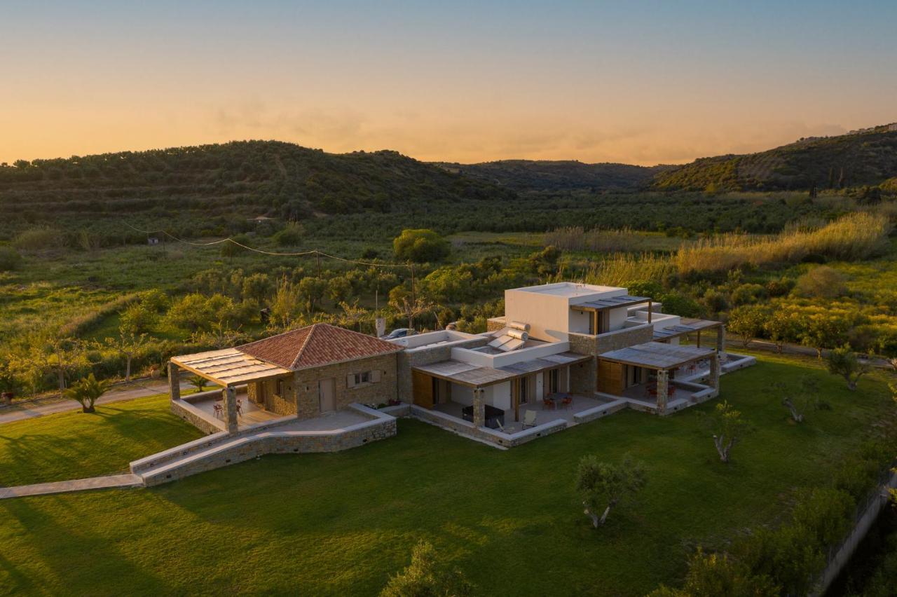 Quinta Essentia Suites Foiníki Buitenkant foto