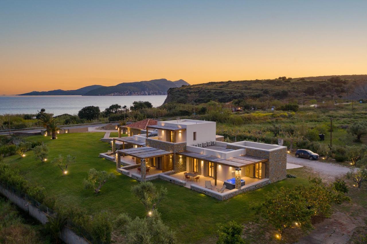 Quinta Essentia Suites Foiníki Buitenkant foto
