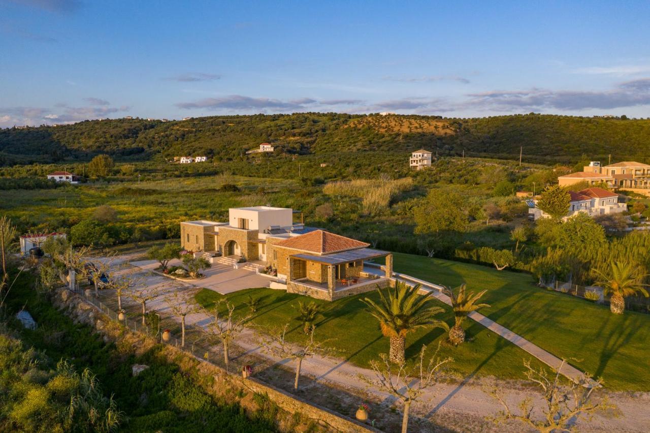 Quinta Essentia Suites Foiníki Buitenkant foto