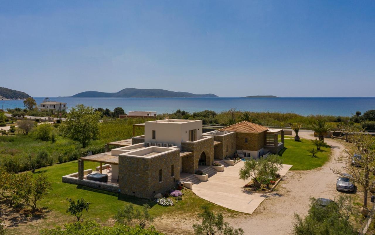 Quinta Essentia Suites Foiníki Buitenkant foto